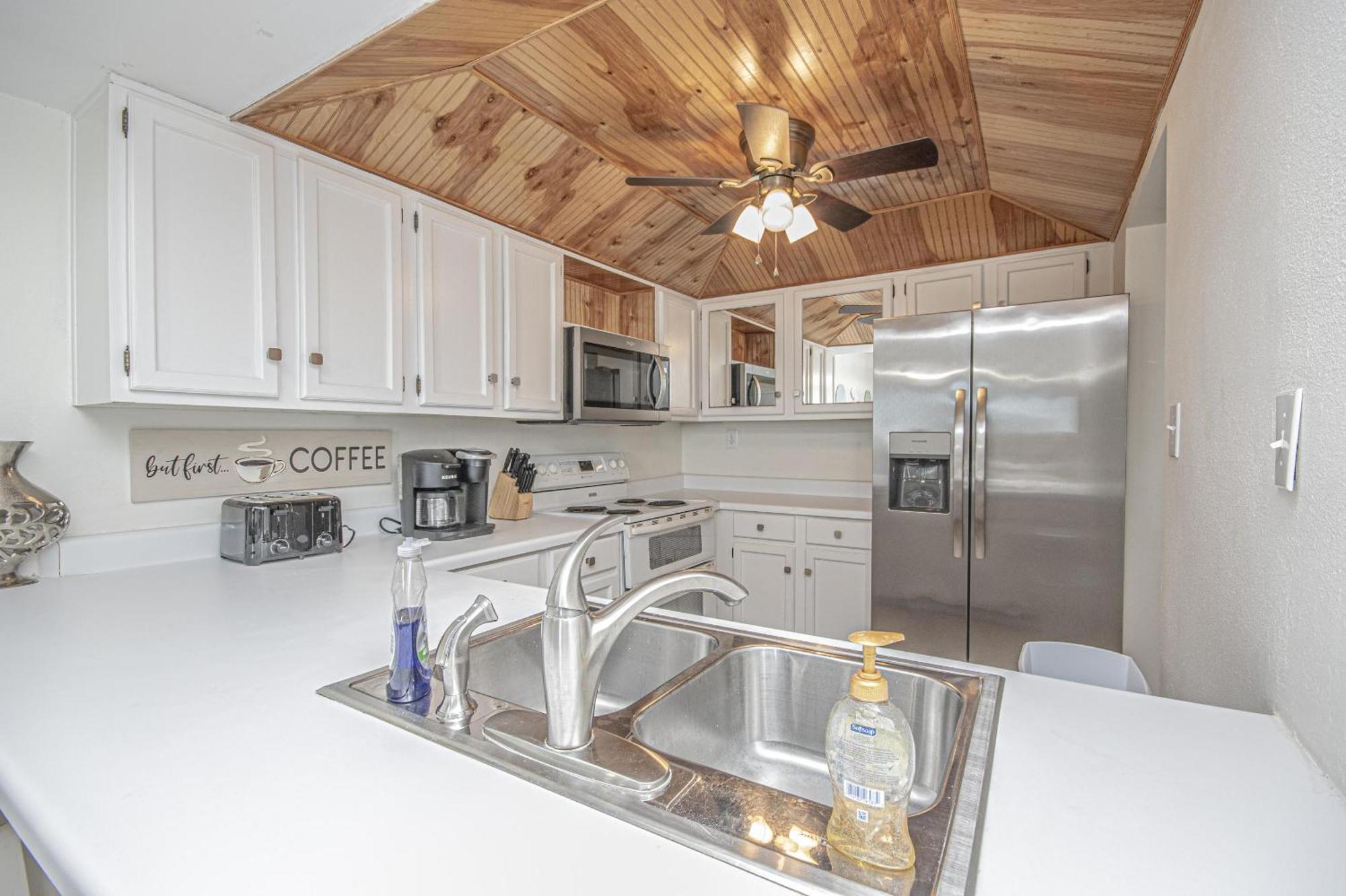 Seashore - Beautiful West End Townhome Panama City Beach